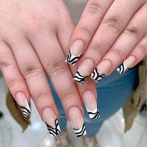 nails extension Wood Green